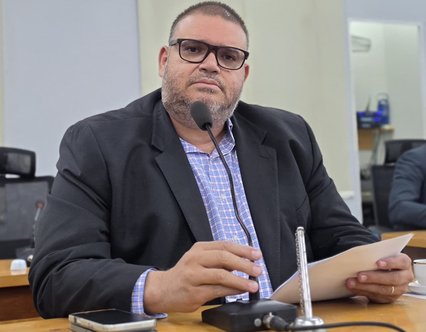 Jovan pleiteia reforma do Nação Guató com construção de arquibancada na quadra