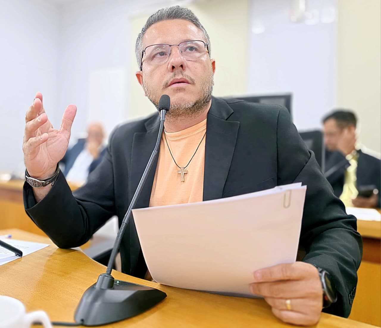 Cazarin pede intervenção do Município para acabar com alagamentos na Dom Aquino