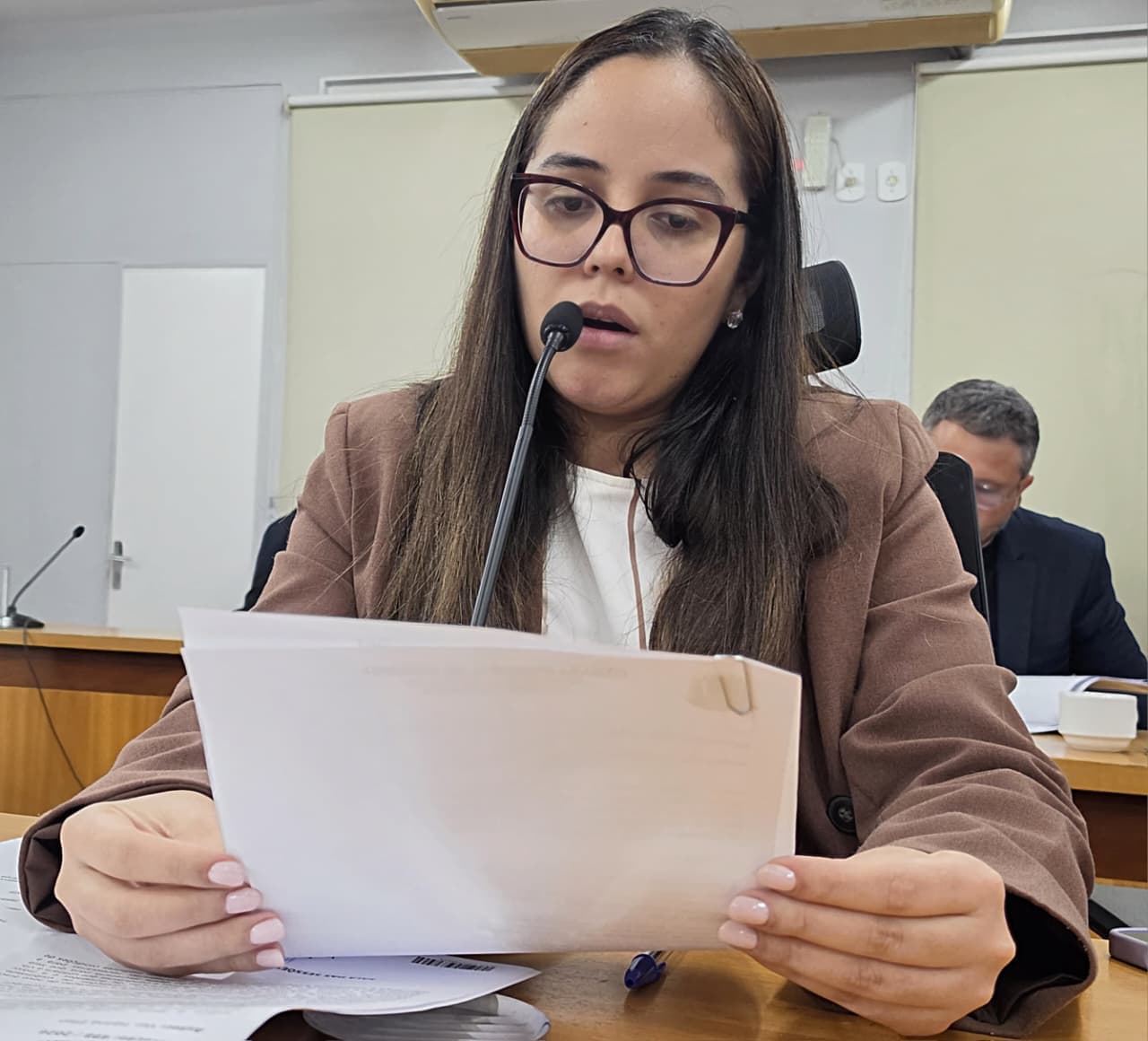 Hanna cobra solução para problemas no fornecimento de energia na região do Aeroporto