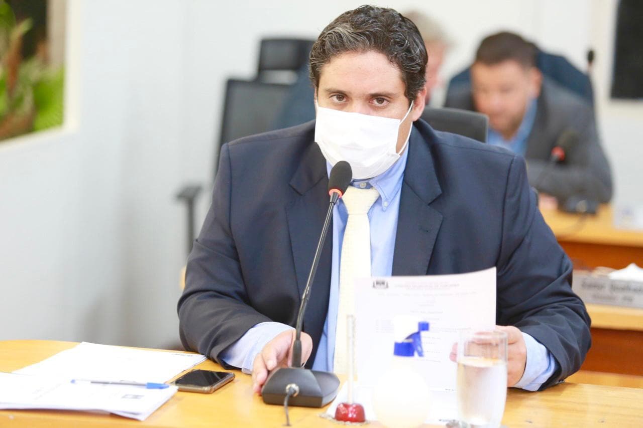 Na Câmara, vereador solicita segurança nas praças e prédios públicos para evitar vandalismo