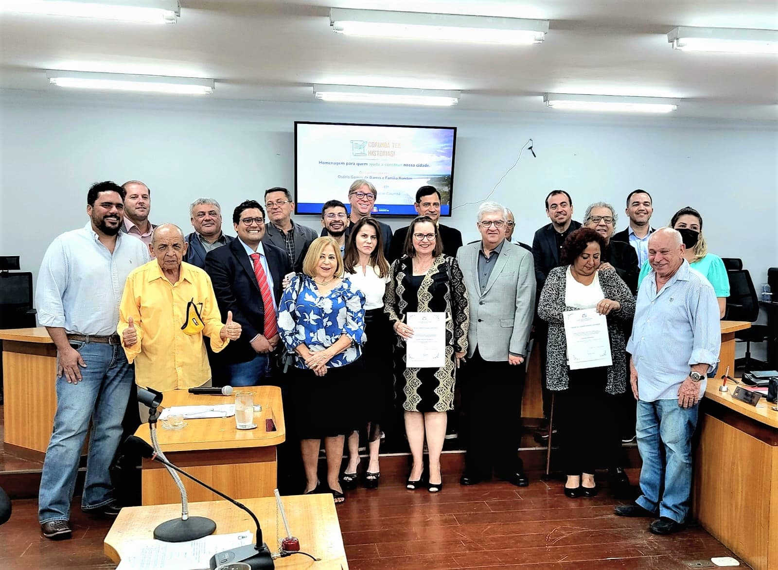 Famílias que fazem parte da história de Corumbá são homenageadas na Câmara