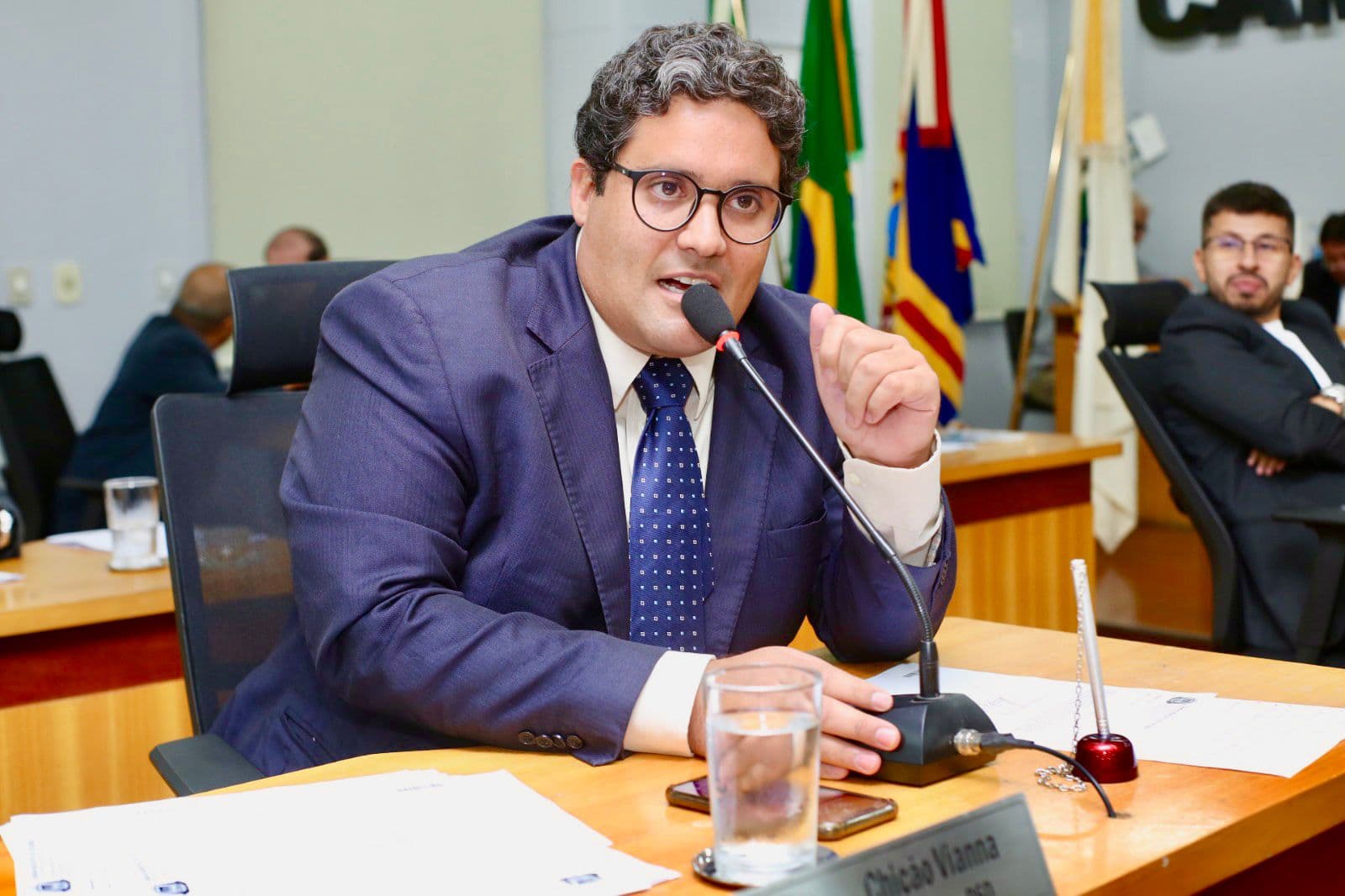 Vereador reivindica pavimentação de ruas na parte alta para atender moradores