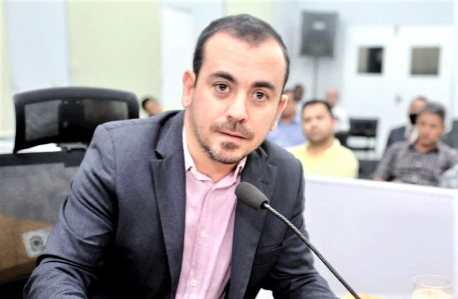 Recuperação de escadinha que liga Generoso à Cervejaria é solicitada na Câmara