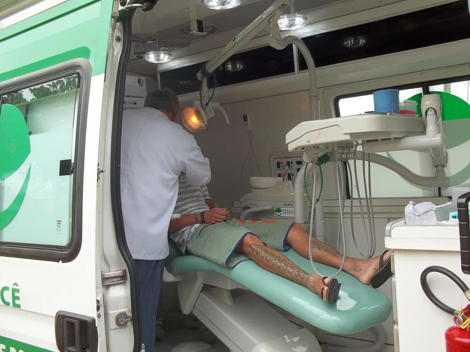 Vereador busca apoio para viabilizar uma ‘Odontomóvel’ para Corumbá