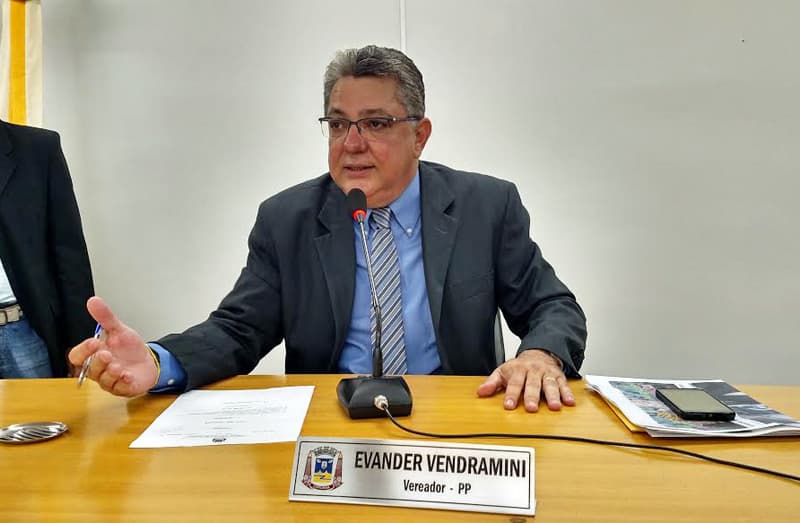 Evander pede informações da Agepan sobre concessão do transporte intermunicipal