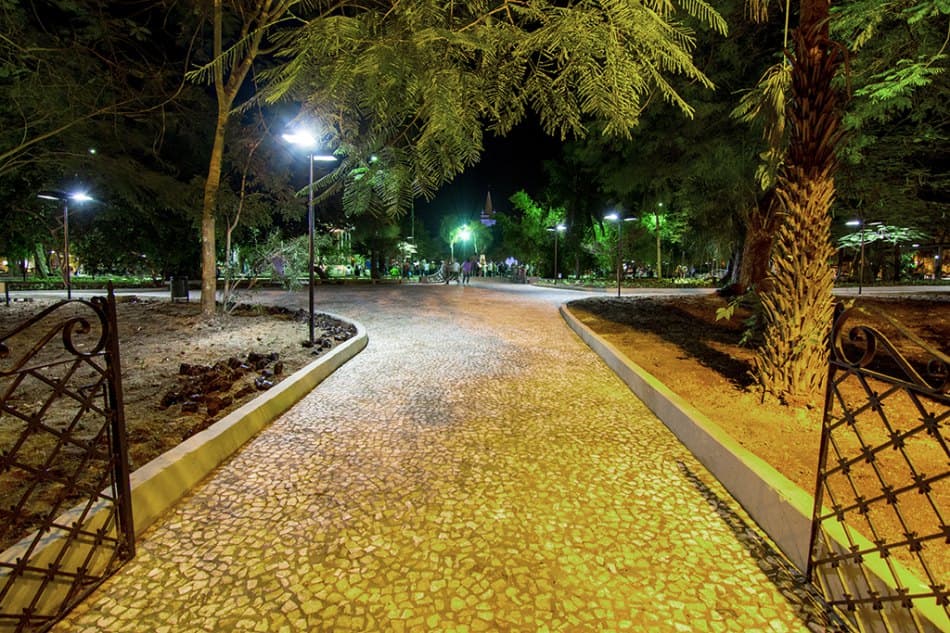 Vereador reforça na Câmara, necessidade de banheiros públicos nas praças