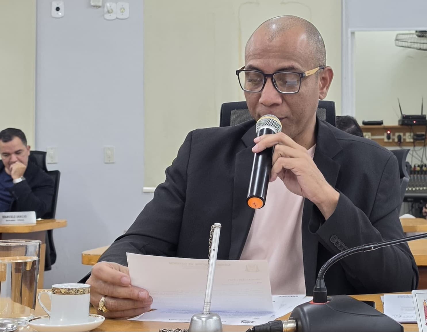 Hesley pede mutirão para preparar o Bairro Cervejaria para o São João e São Pedro