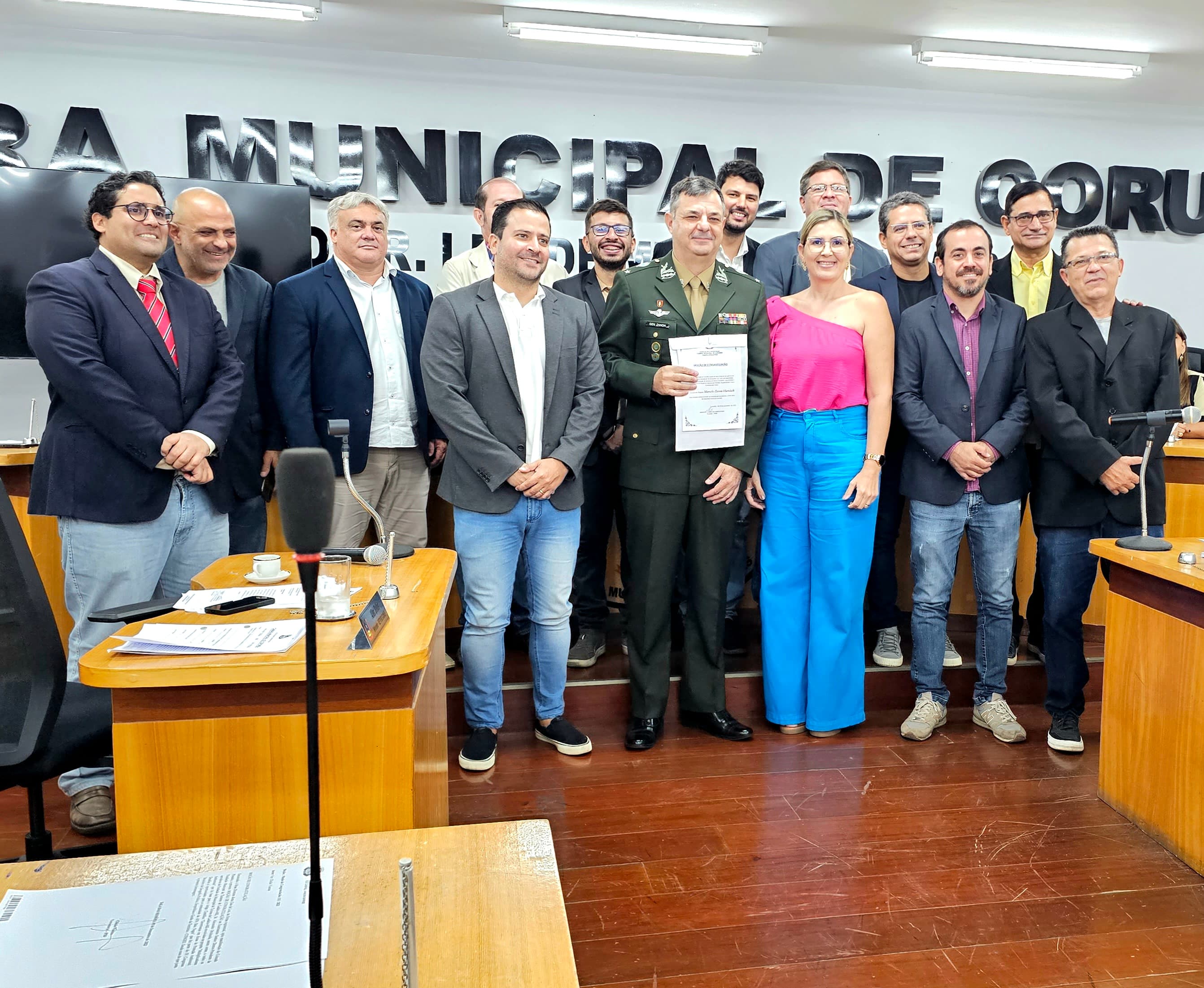 Câmara homenageia general Marcelo Zanon pelo trabalho realizado à frente da 18ª Brigada