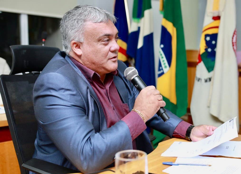 Vereador pede recapeamento asfáltico para melhorar condições de tráfego no Popular Nova