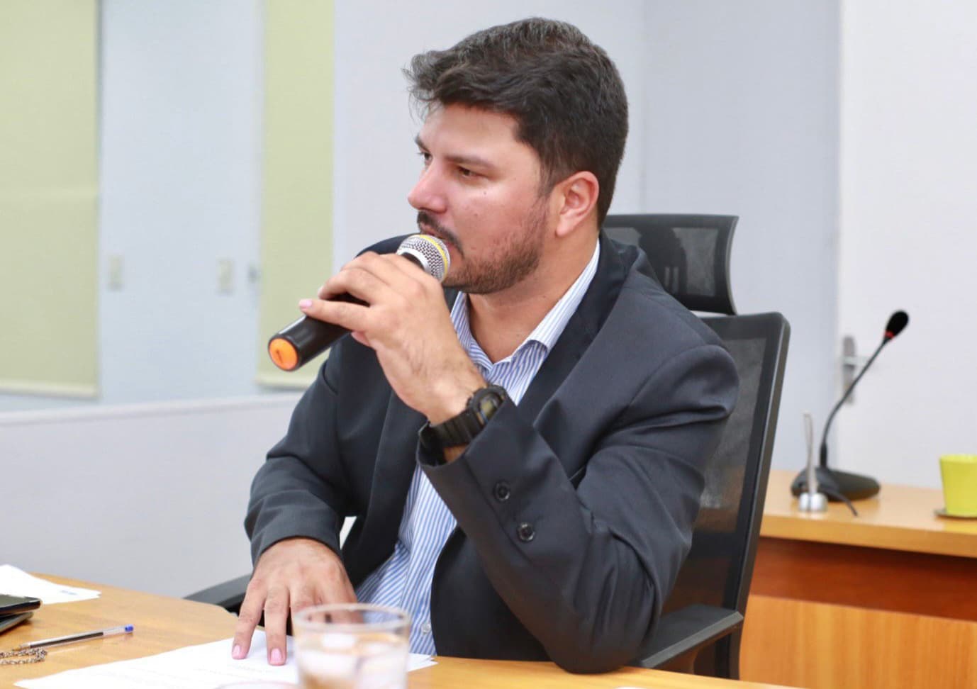 Vereador solicita serviços de recuperação de vias urbanas em regiões da cidade