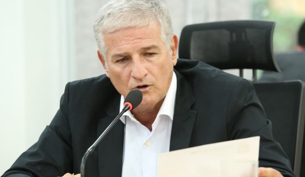 Vereador sugere projeto para implantar calçadão no centro comercial