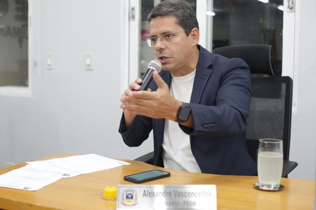 Vereador reforça necessidade de pavimentação de via no Conjunto Piúva
