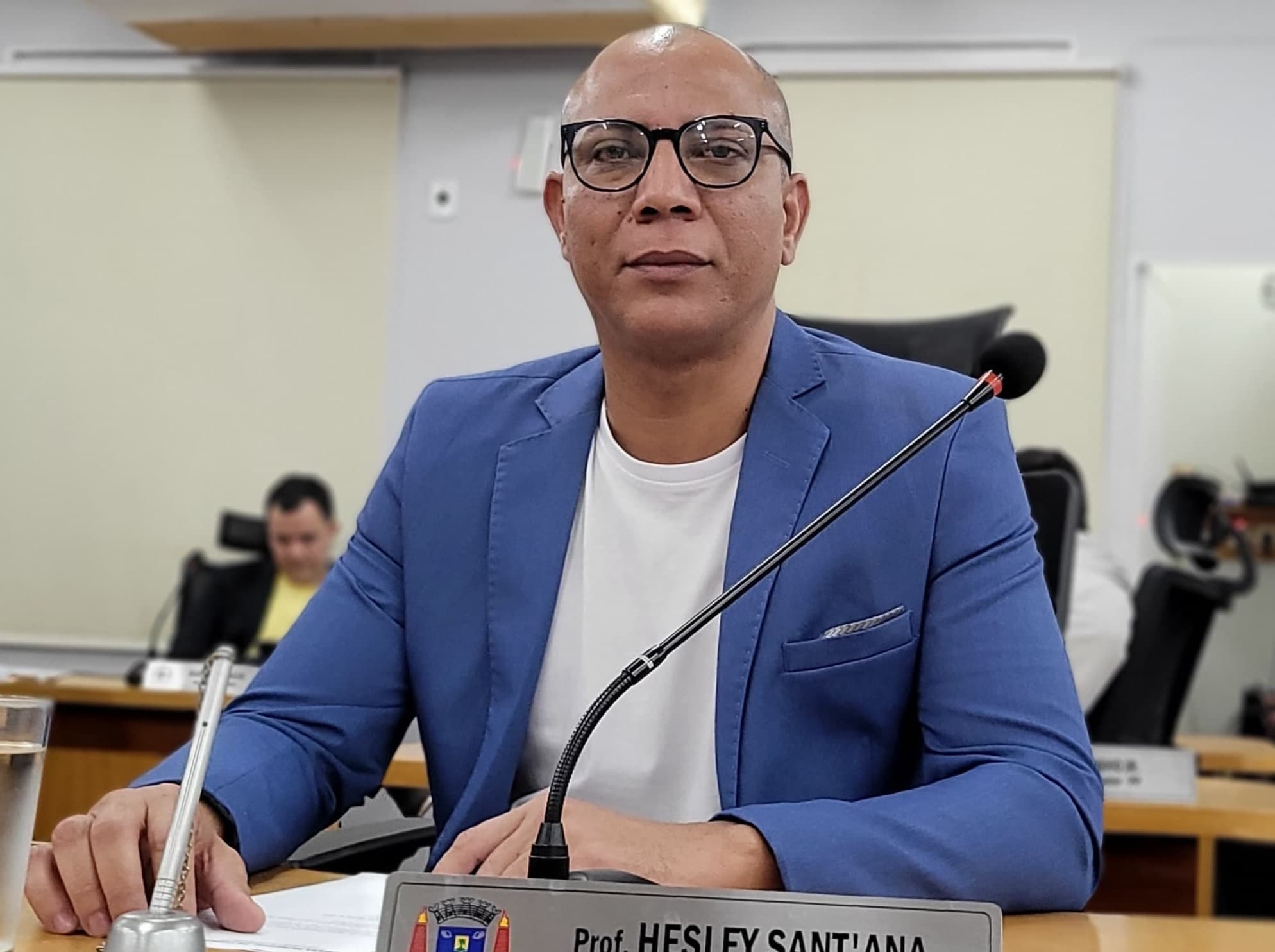 Hesley pede limpeza e melhorias no pavimento da Alameda Tamengo