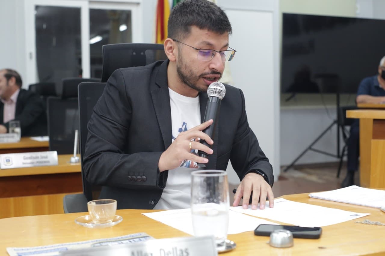 Na Câmara, vereador reivindica manutenção da iluminação pública no Jardim dos Estados