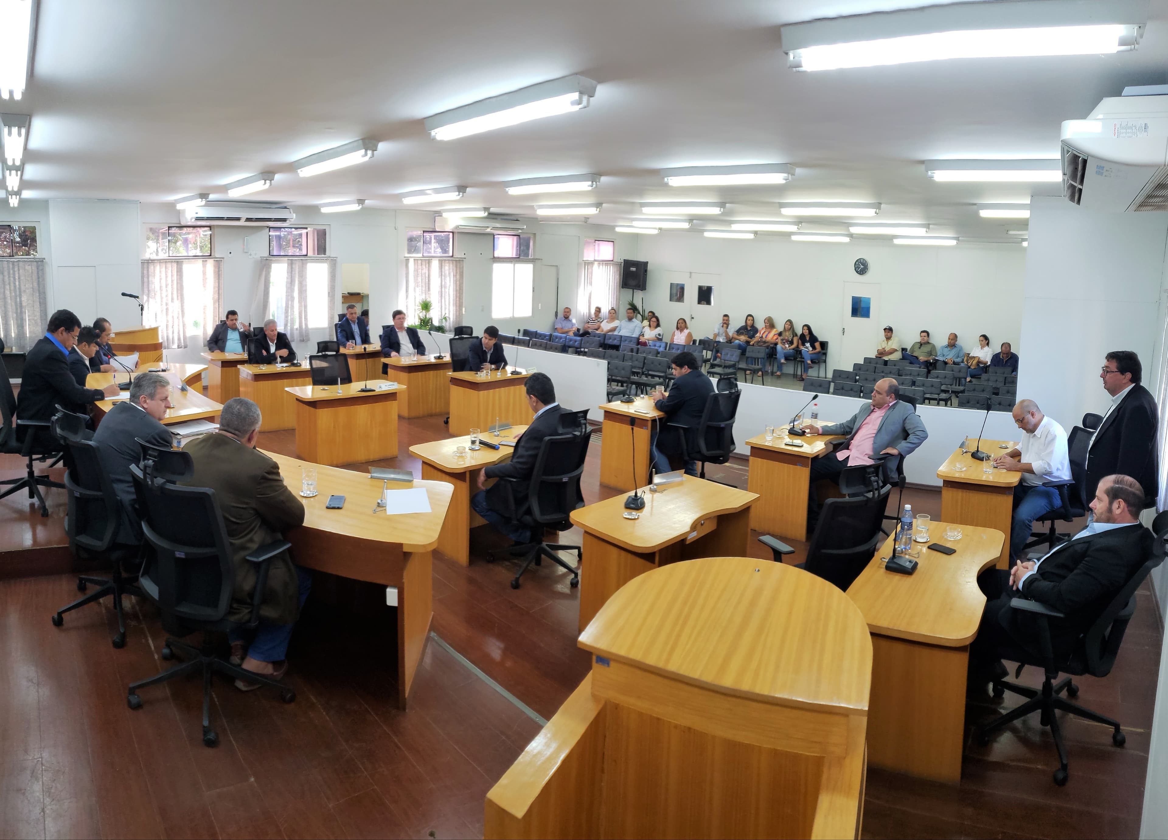 Abertura dos trabalhos da 3ª Sessão Legislativa será hoje à noite, na Câmara