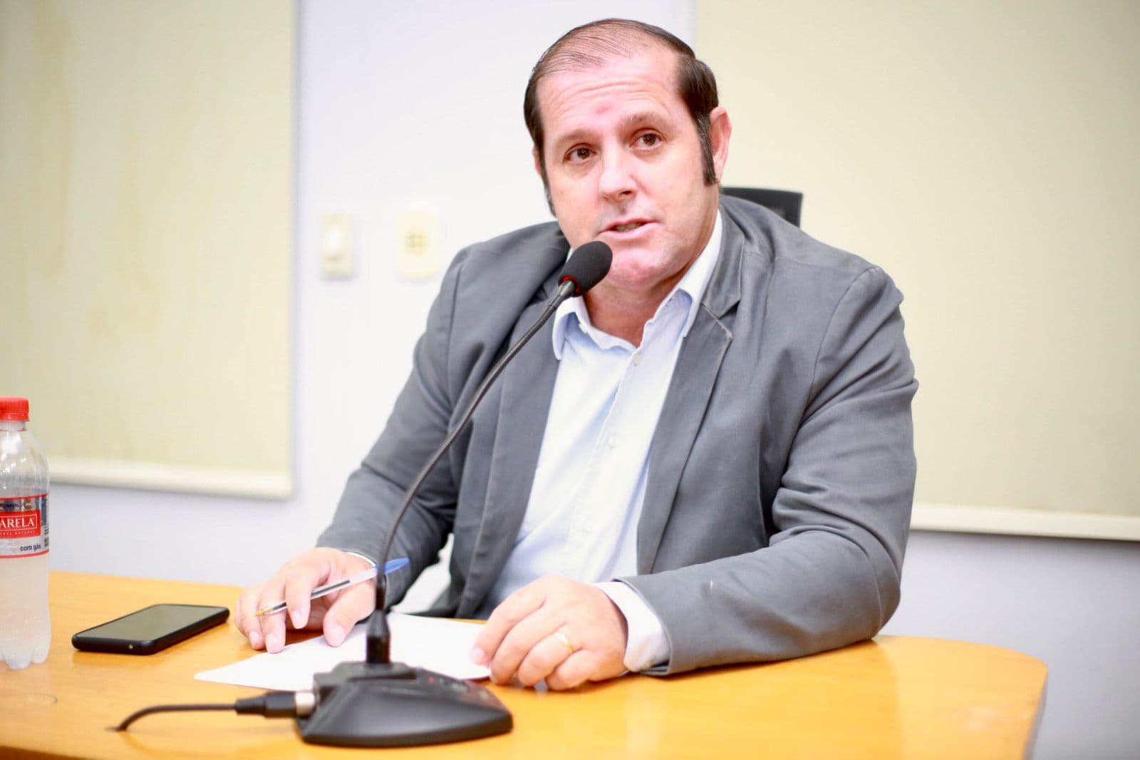 Vereador pede serviços urgentes para recuperar Rua Major Gama, no Guatós