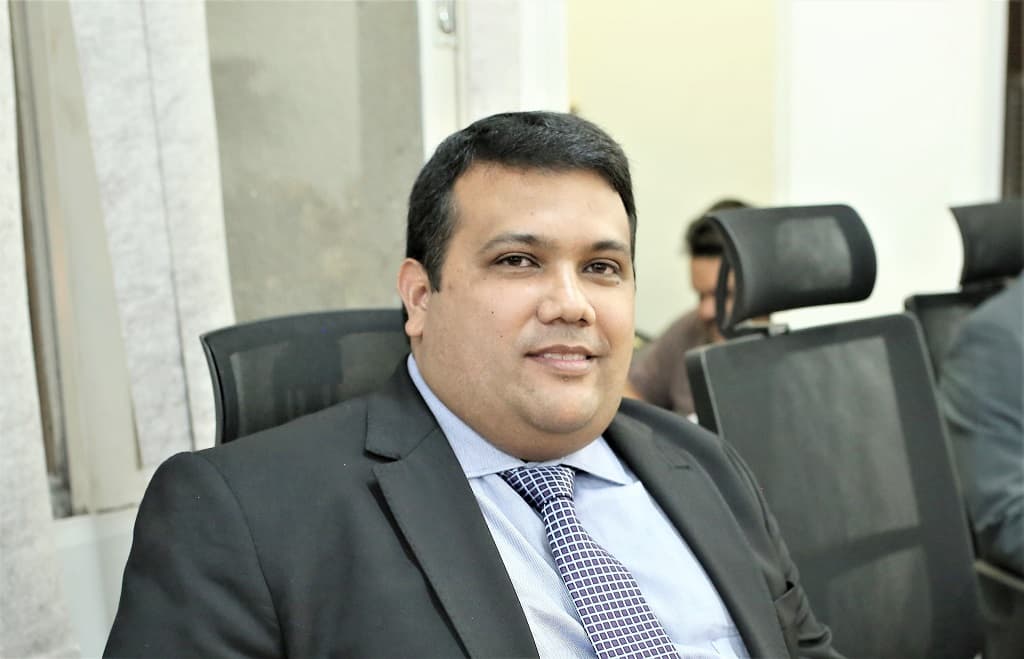 Vereador pede informações sobre contrato de serviços de iluminação pública