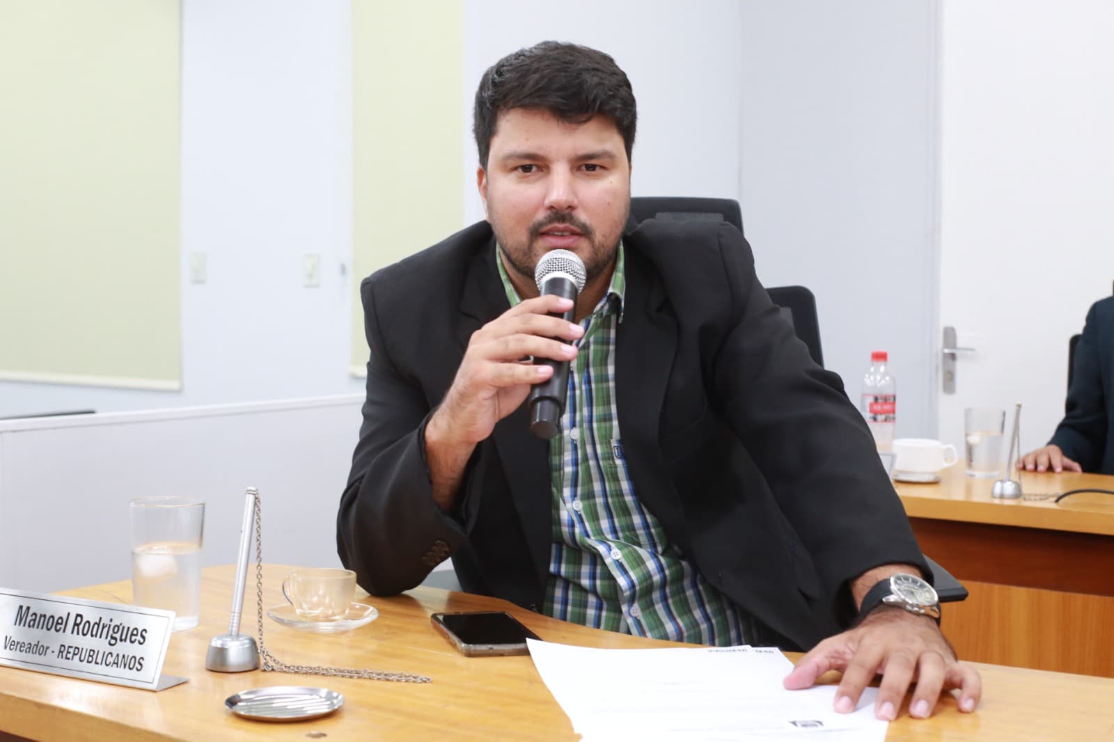 Vereador pede revitalização e manutenção da sinalização no perímetro urbano de Corumbá
