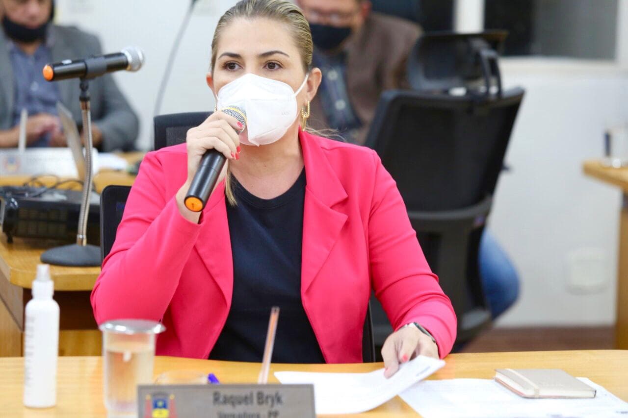 Vereadora sugere criação de uma Comissão Temporária da Criança, Mulher e Família