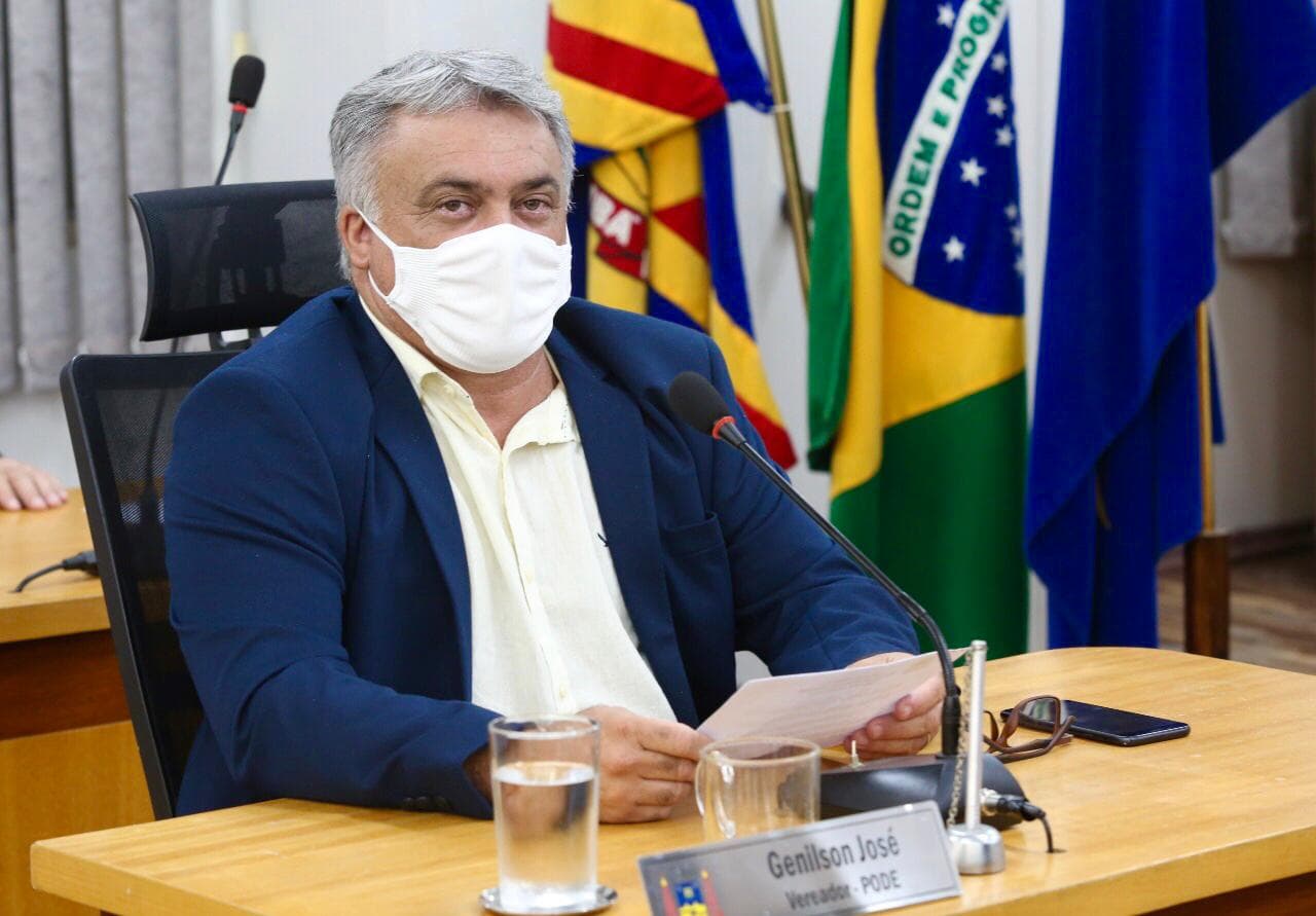 Vereador cobra recuperação de via danificada após intervenção da Sanesul