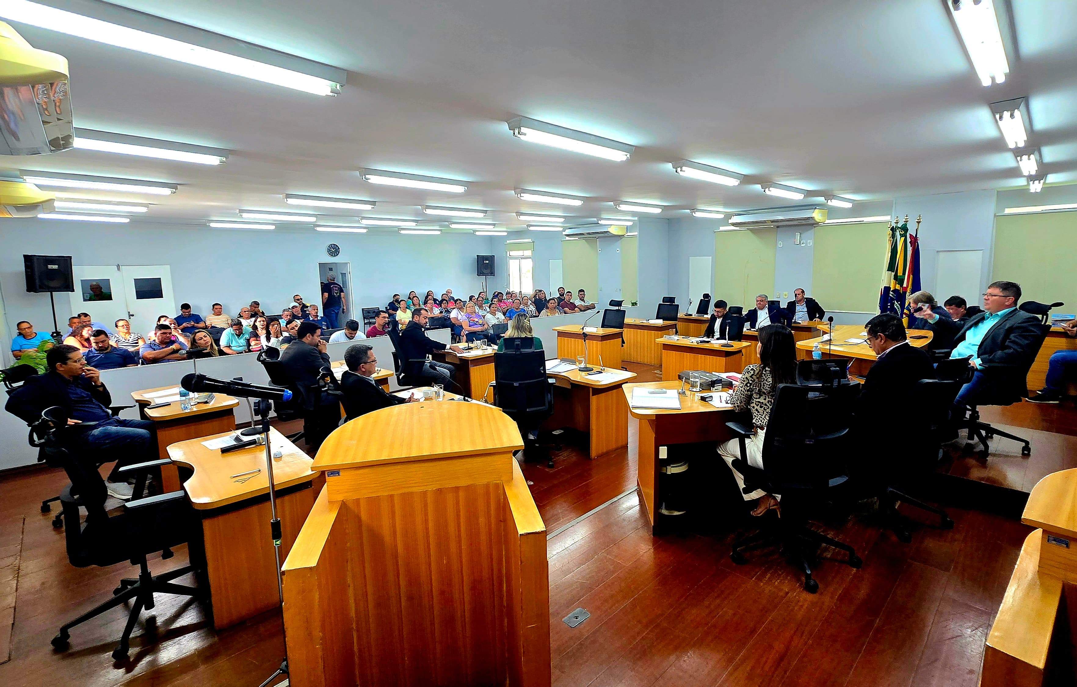 Câmara aprova Projeto de Lei que beneficia servidores de Gestão e Apoio Escolar da Educação