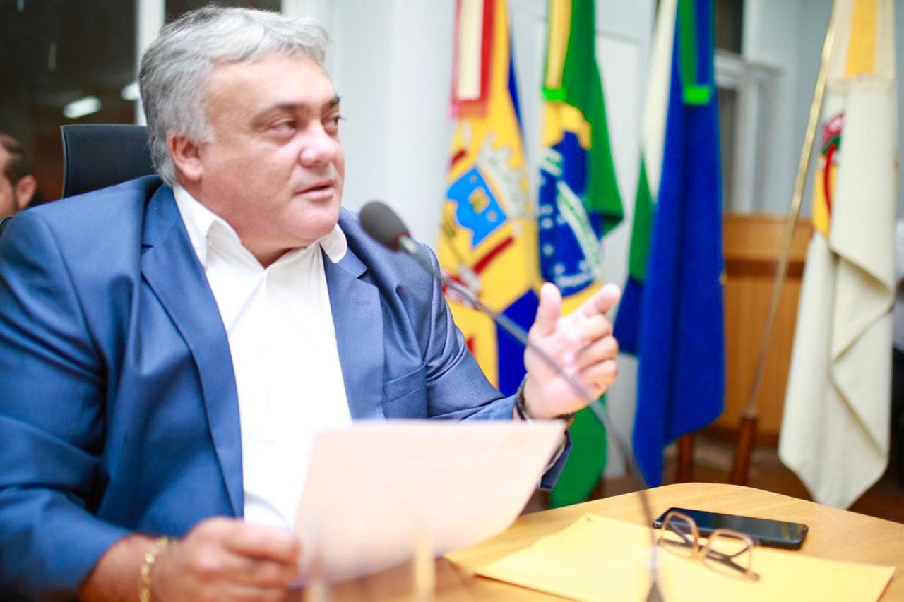 Vereador pede limpeza e iluminação pública para atender moradores do Vitória Régia
