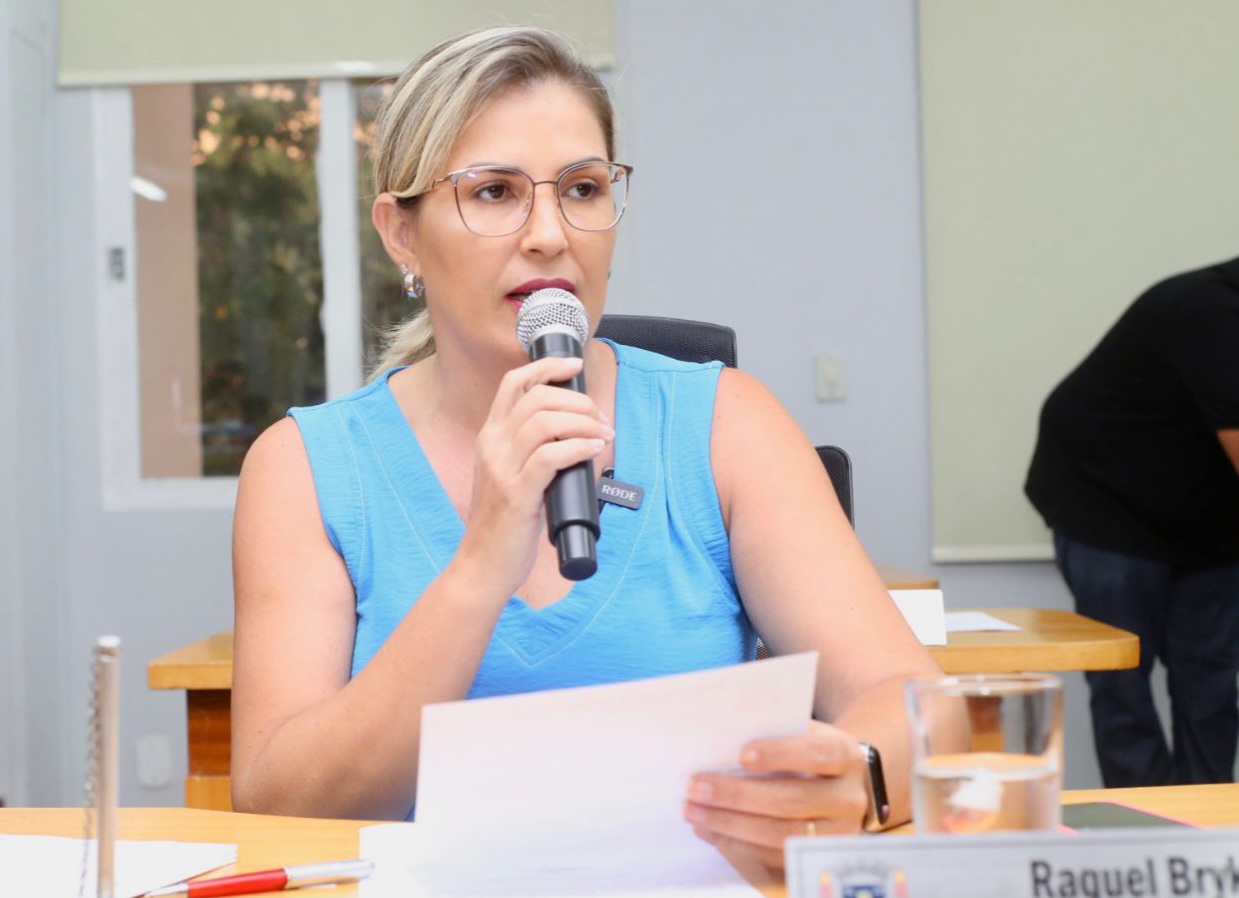 Vereadora cobra atendimento pediátrico 24 horas no Pronto Socorro