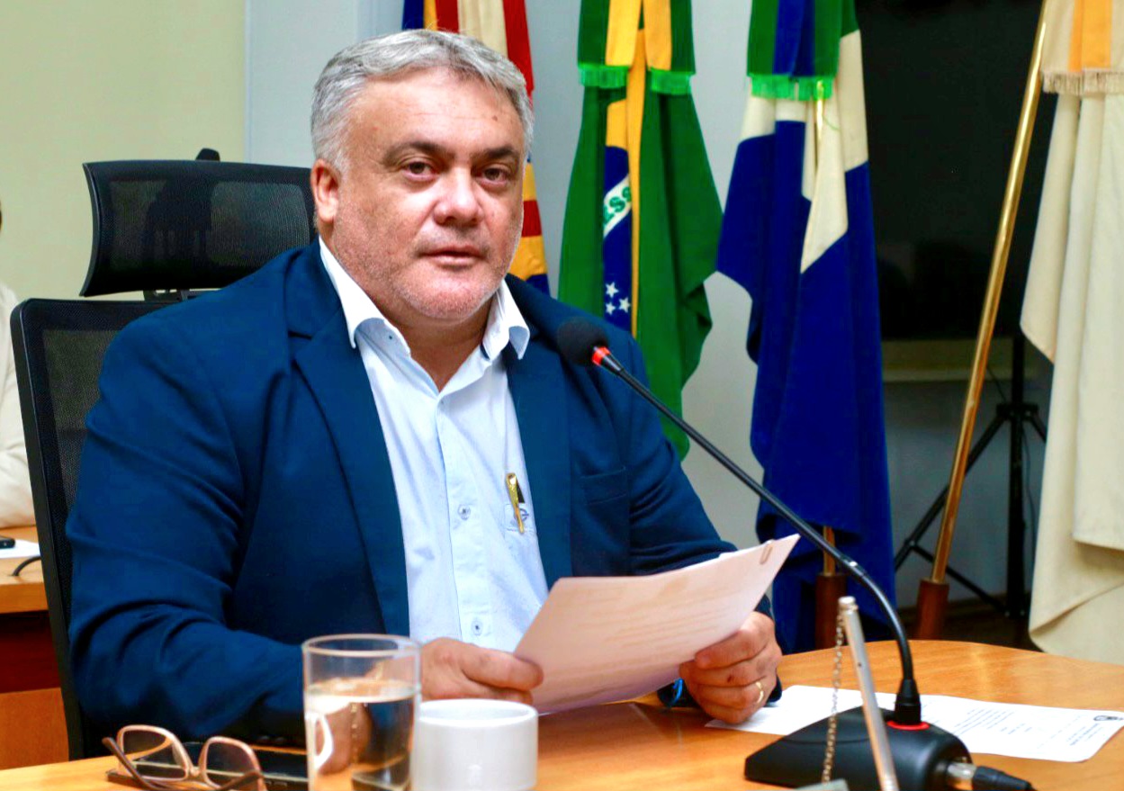 Câmara homenageia artista que prega evangelização e atende os mais necessitados