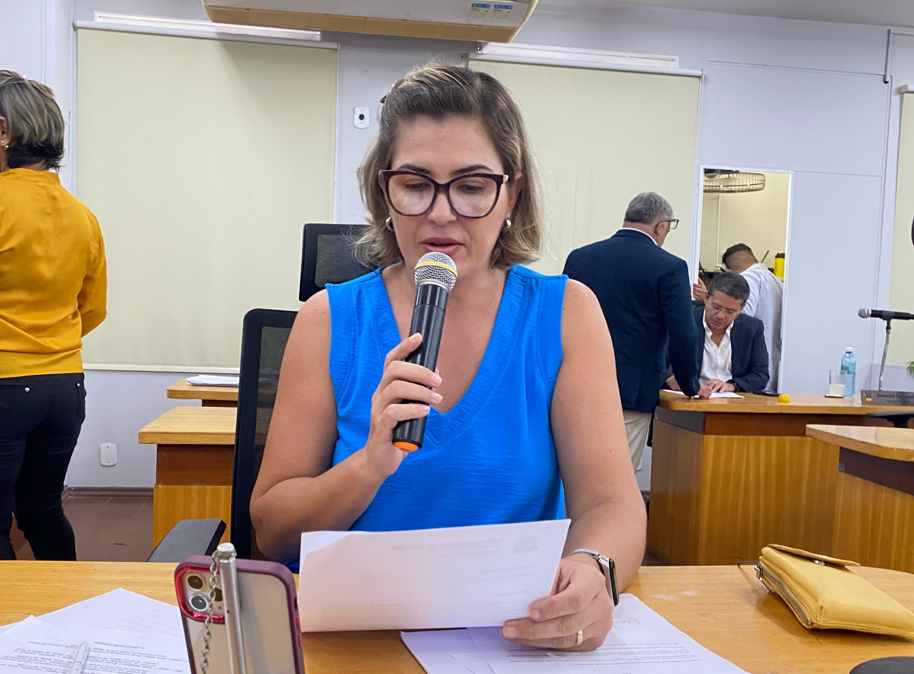 Solicitadas informações sobre material antigo da iluminação pública de Corumbá
