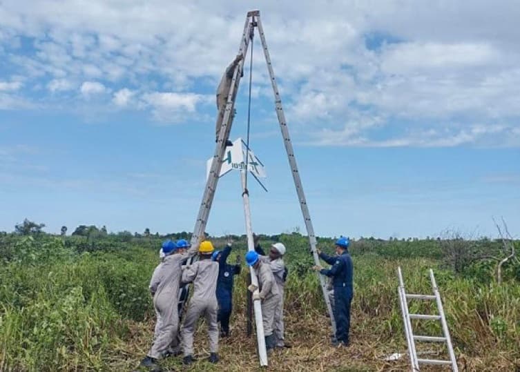 Marinha realiza inspeção frequente da sinalização náutica para garantir navegação segura