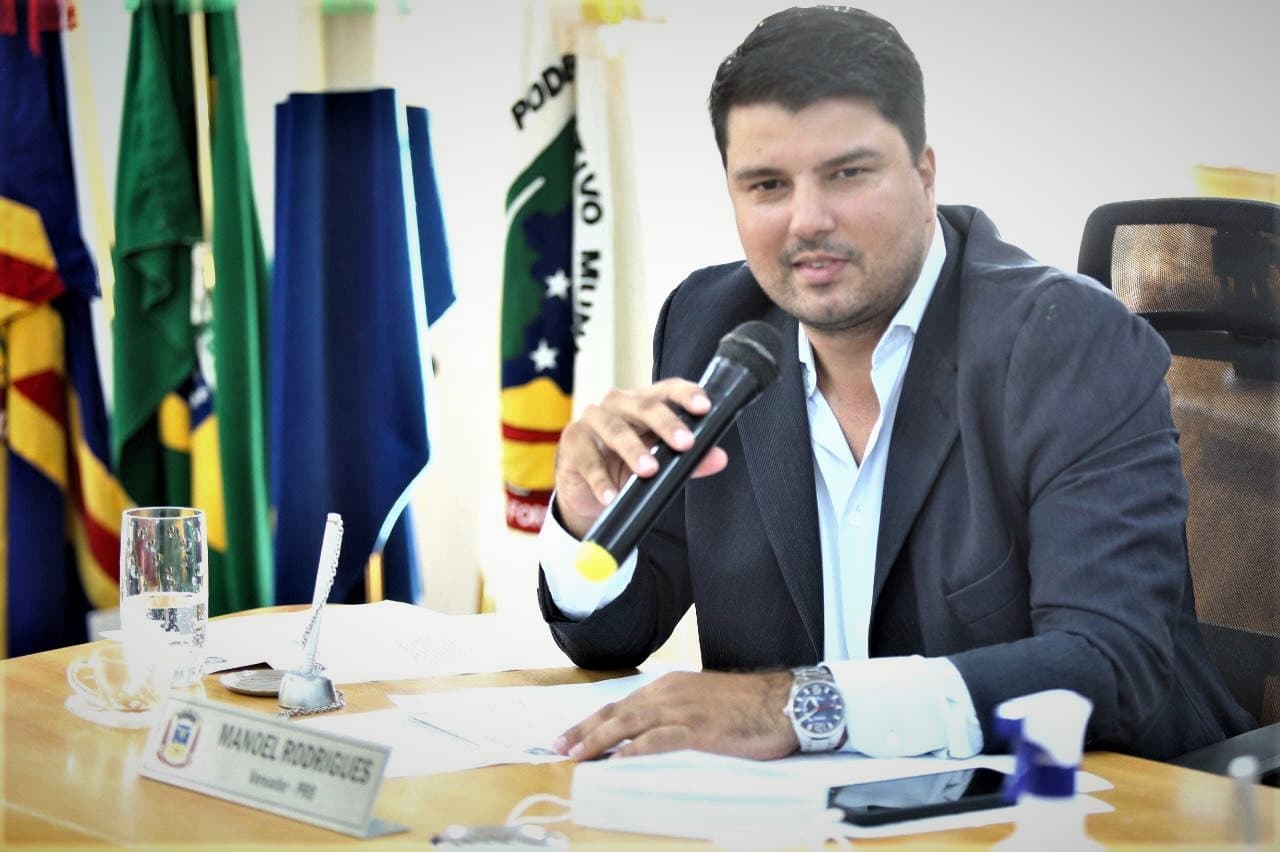 Alagamentos preocupam e vereador reforça necessidade de limpeza na cidade