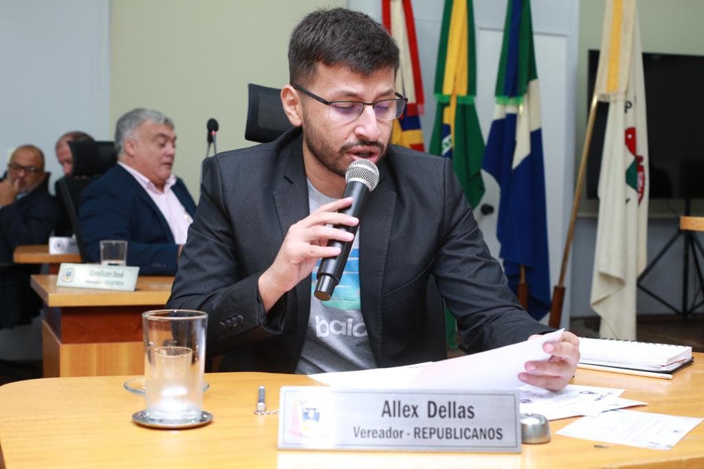 Vereador busca informações sobre aquisição de inseticida para combate ao Aedes aegypti