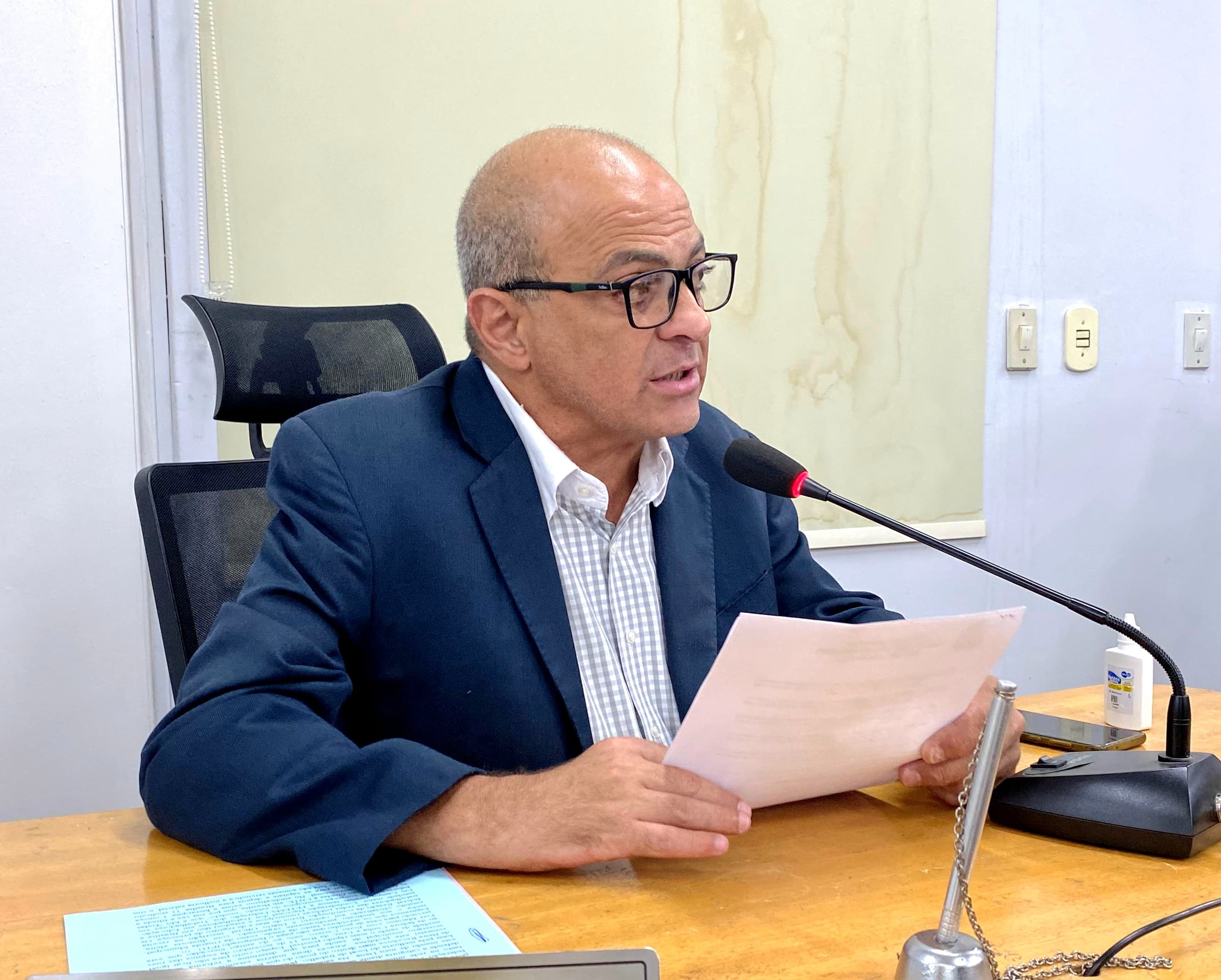 Solicitada na Câmara, instalação de ventiladores na Academia do Arthur Marinho