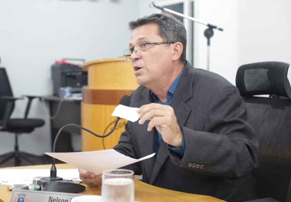 Vereador busca informações sobre contratação de professores temporários