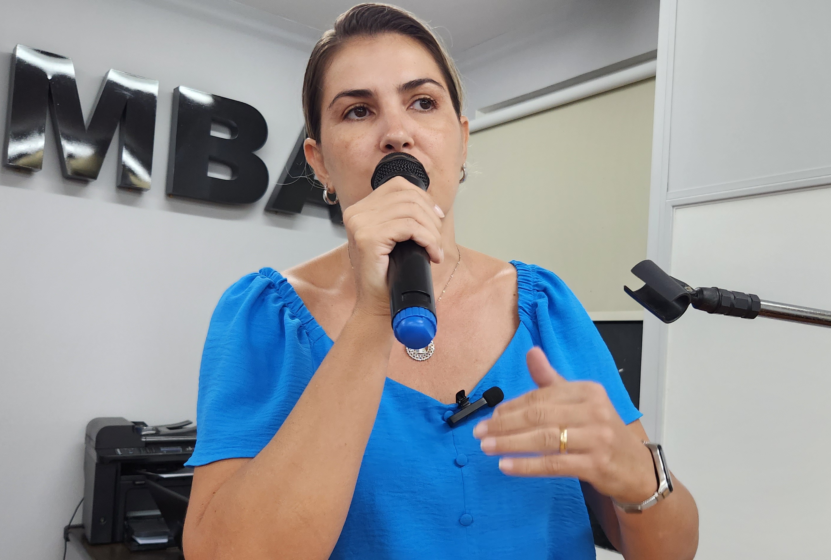 Vereadora cobra fiscalização por melhor prestação de serviço de transporte intermunicipal