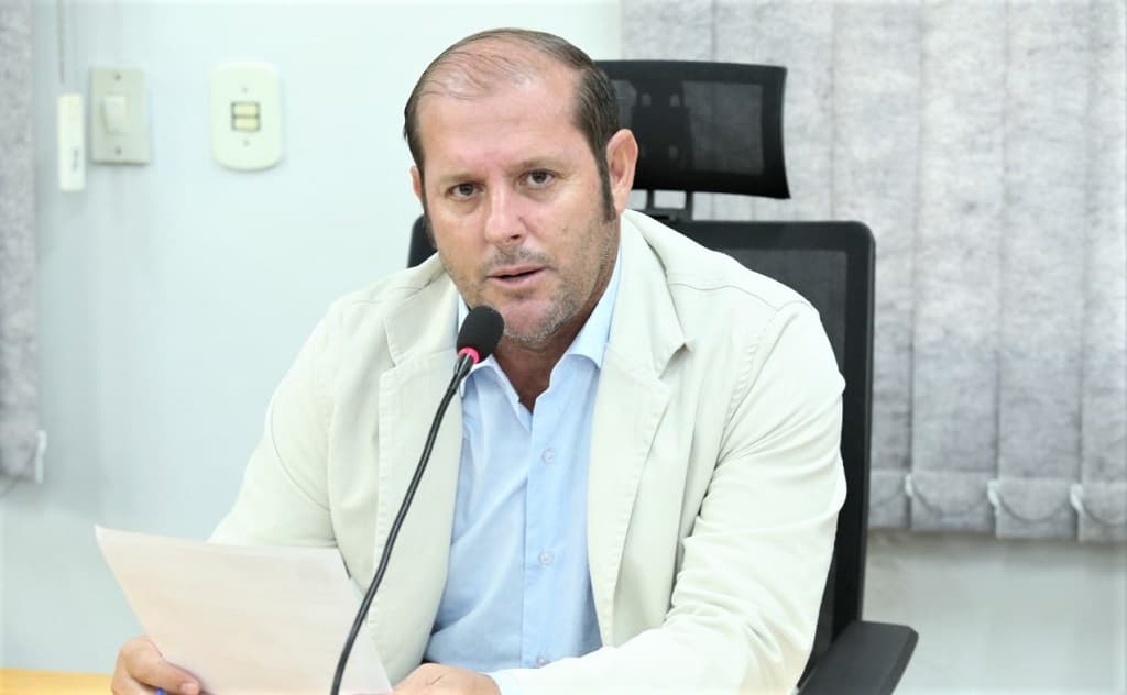 Vereador reivindica pavimentação de vias no Kadwéus, região sul da cidade