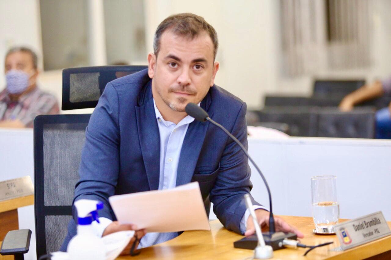 Vereador pede informações à Prefeitura sobre as obras do ‘bondinho’