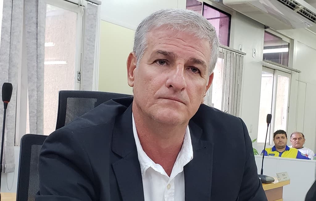 Vereador pede informações sobre pavimentação de ruas na parte alta da cidade