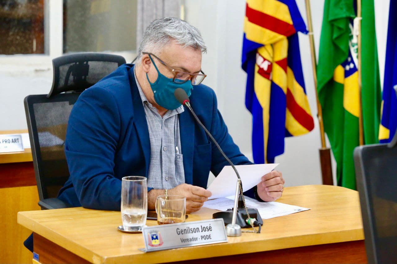 Vereador solicita serviços para atender a comunidade do Bairro Beira Rio