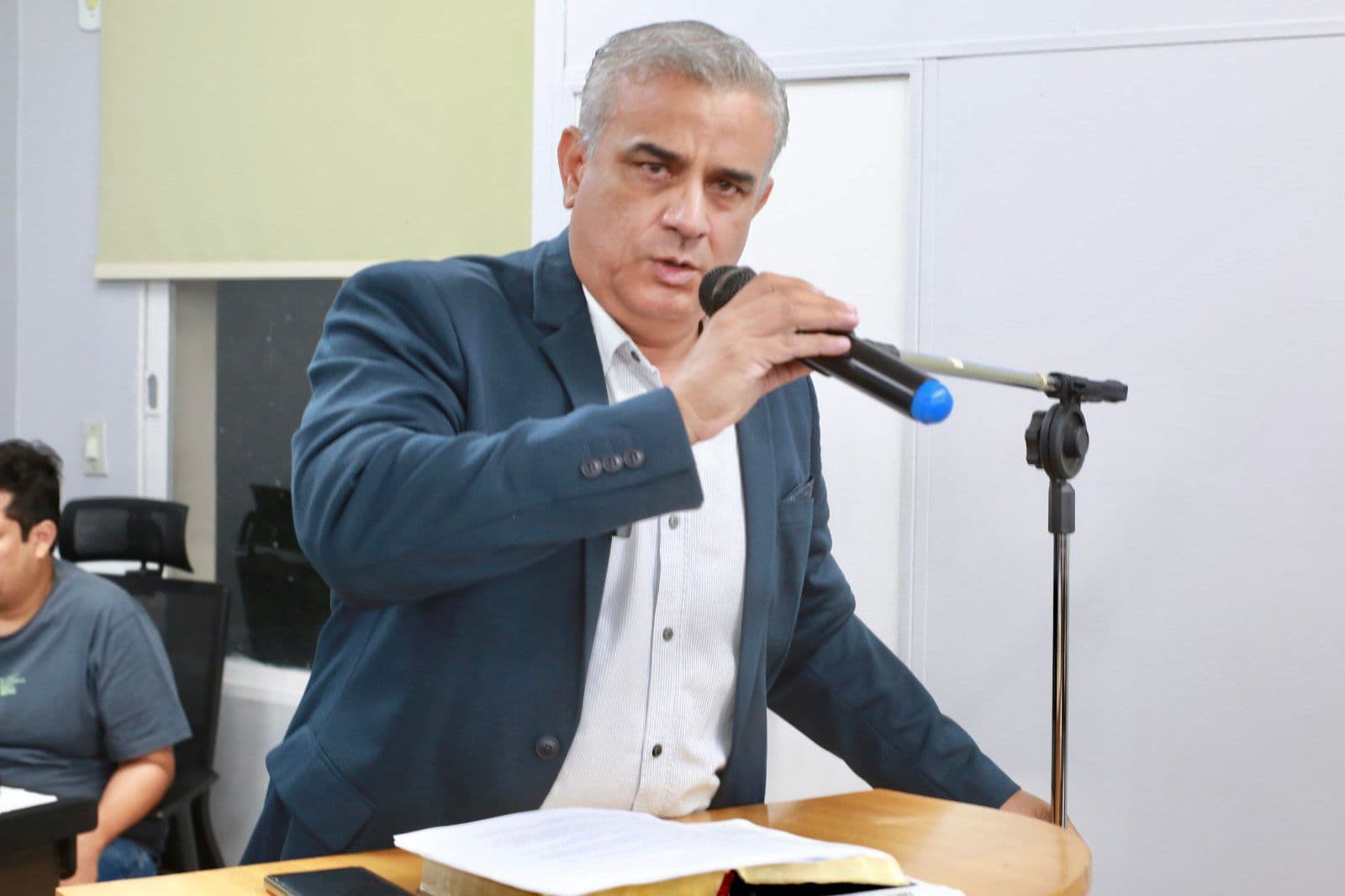 Durante palavra livre, vereador faz sérias críticas à administração municipal