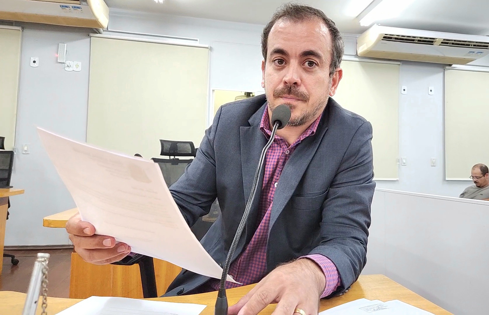 Vereador pede atenção especial no trânsito da Major Gama, próximo a escola