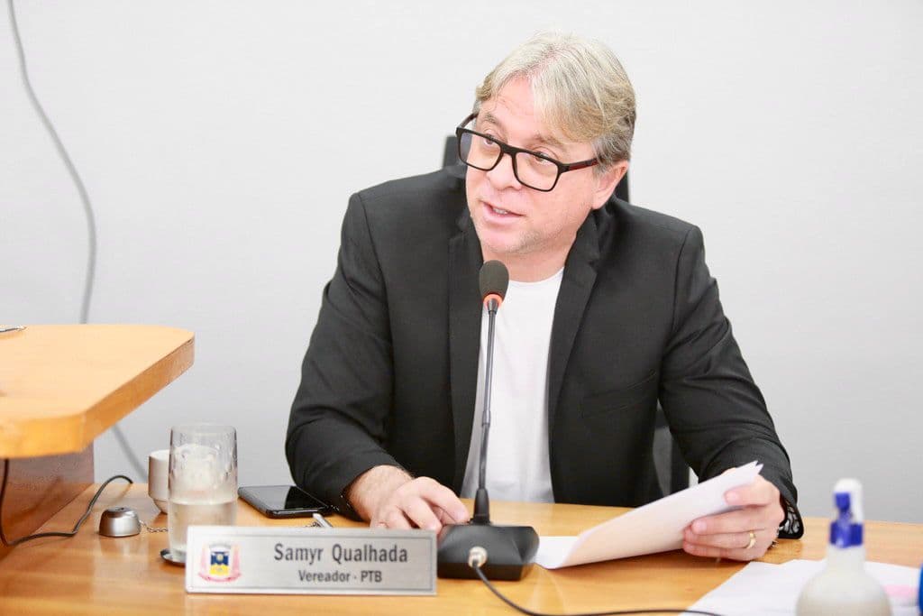 Vereador pede sinalização vertical e horizontal em vias centrais que receberam novo pavimento