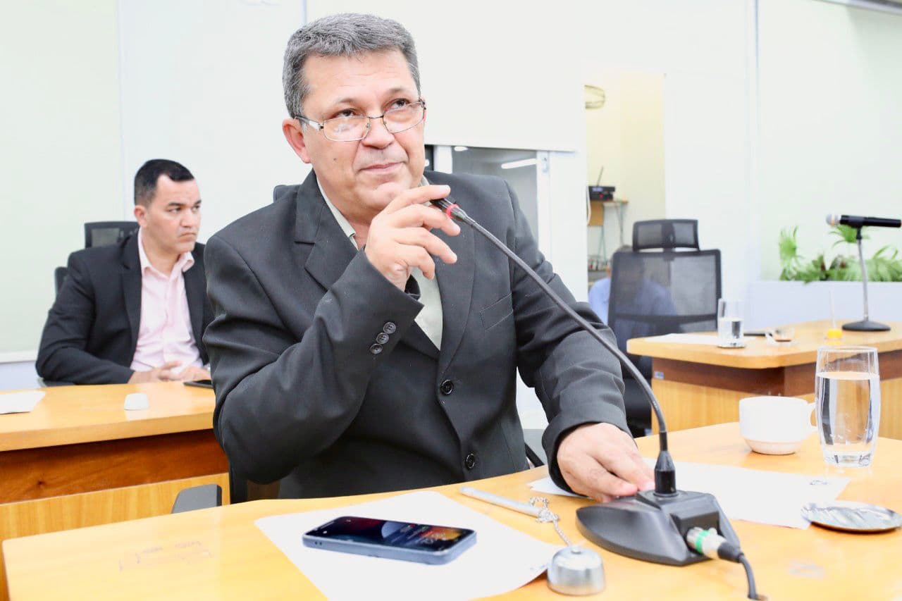 Durante sessão no Legislativo, vereador pede implantação de UTI Neonatal na cidade