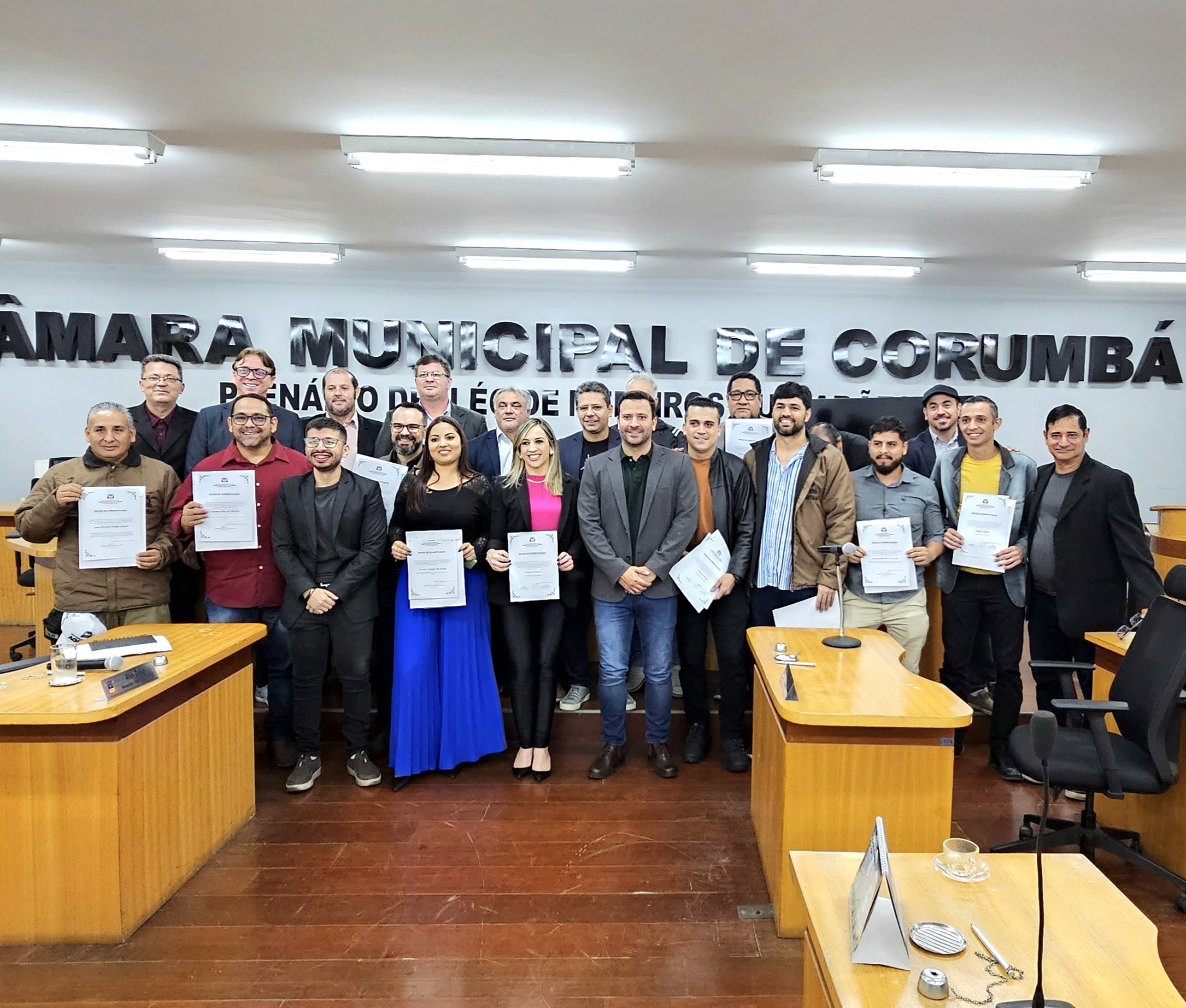 Câmara homenageia pessoas que contribuem para um trânsito mais seguro na cidade