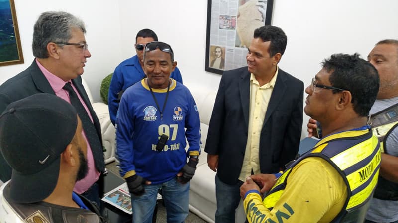 Câmara solicita prazo ao Executivo para mototaxista regularizar veículos