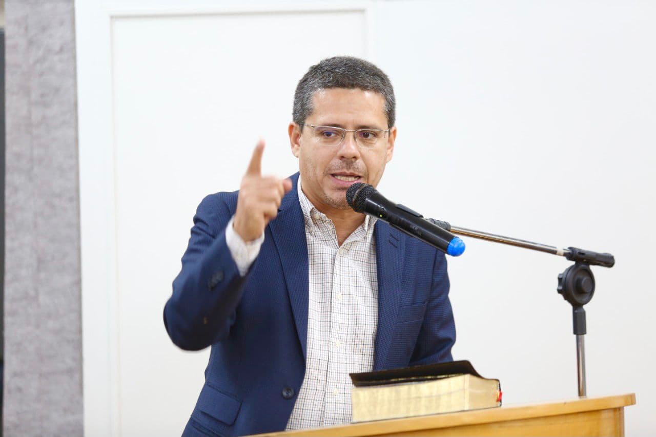Vereador cobra Energisa por práticas abusivas dentro da cidade de Corumbá