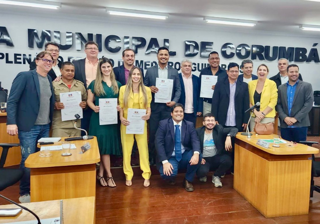 Personalidades são homenageadas pelos serviços prestados à região