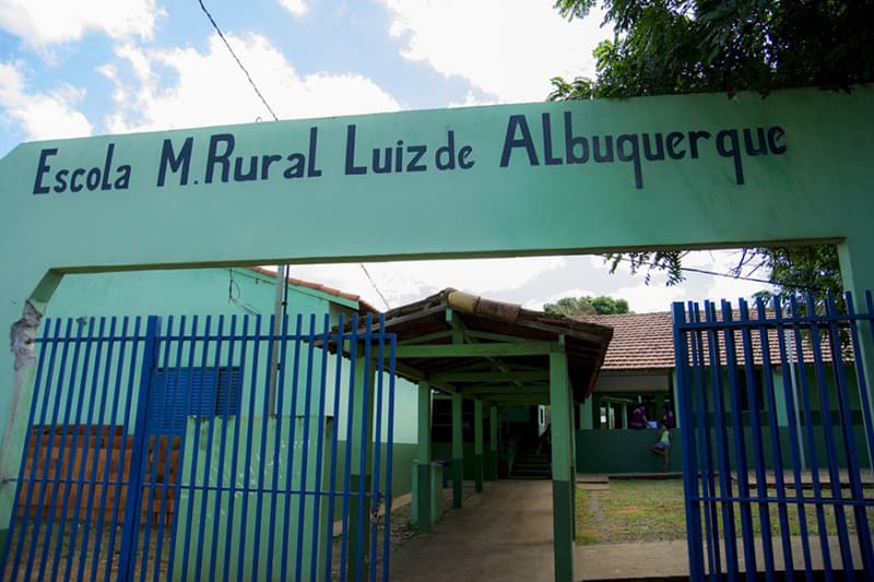 Bertini solicita melhorias no prédio da escola do Distrito de Albuquerque