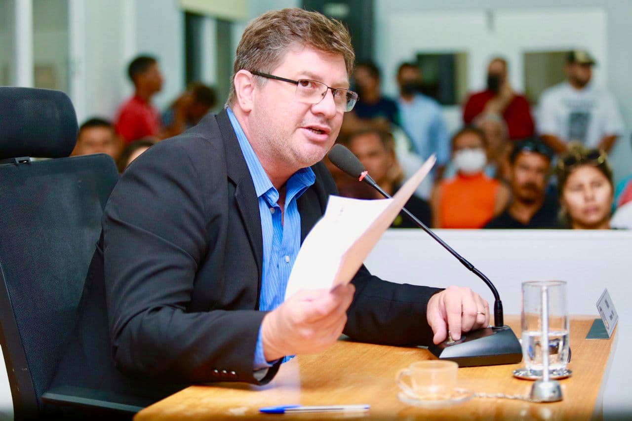 Vereador pede equiparação de carga horária para profissionais de fonoaudiologia
