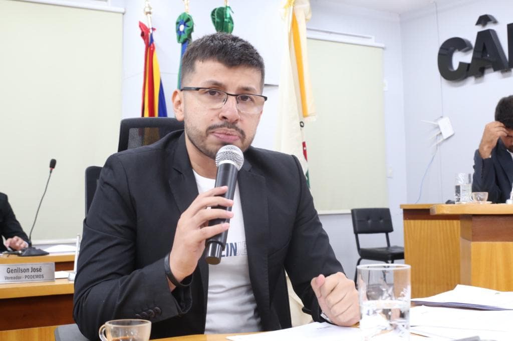 Vereador busca informações sobre andamento das obras no Cravo Vermelho